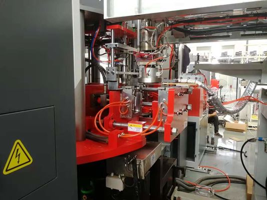 Maszyna do formowania butelek o pojemności 5 galonów ISO 160 kg / h z 6 formami