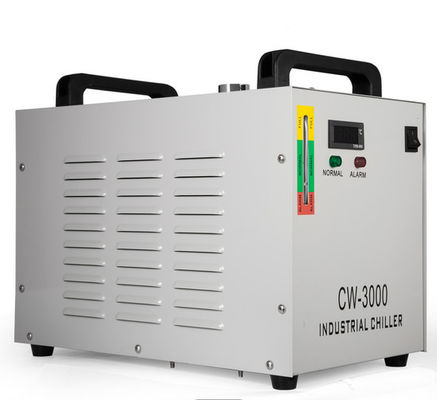 10L / min Przemysłowy agregat chłodniczy 60HZ Cw 3000 19kg Wyposażony w wentylatory o dużej prędkości wewnątrz