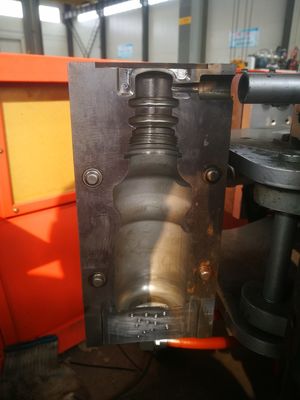 250 ml 45 stalowych butelek na wodę do formowania z rozdmuchiwaniem CNC do mycia